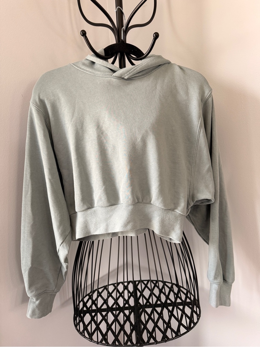TNA AIRY AF Fleece Cropped Hoodie in Sage Green